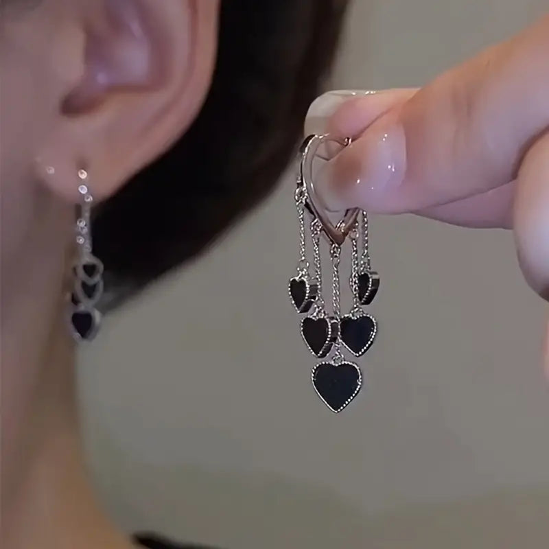 Black LOVE Heart Tassel Earrings（RS）