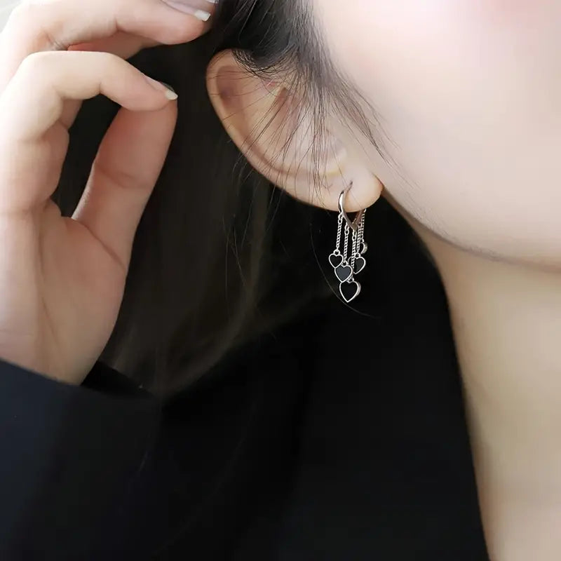 Black LOVE Heart Tassel Earrings（RS）